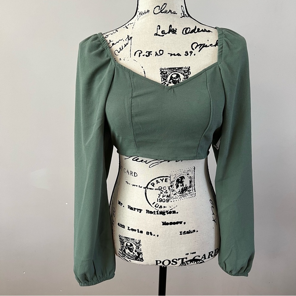 Vero moda Saga sweetheart crop top blouse Ladies size xs Laurel wreath green